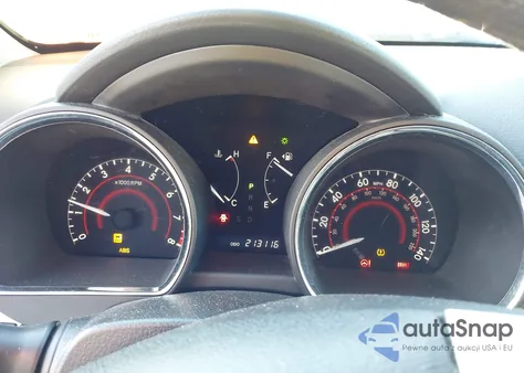 2011 Toyota Highlander Base V6 z USA, uszkodzony, nr VIN 5TDBK3EH3BS086097